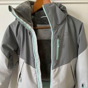 Girls LL Bean heavy winter ski parka Small (8)